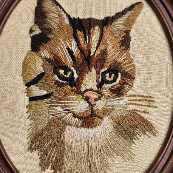 Columbia-Minerva "Peake" Cat Complete Framed Needlepoint Erica Wilson Vintage - Picture 3 of 5